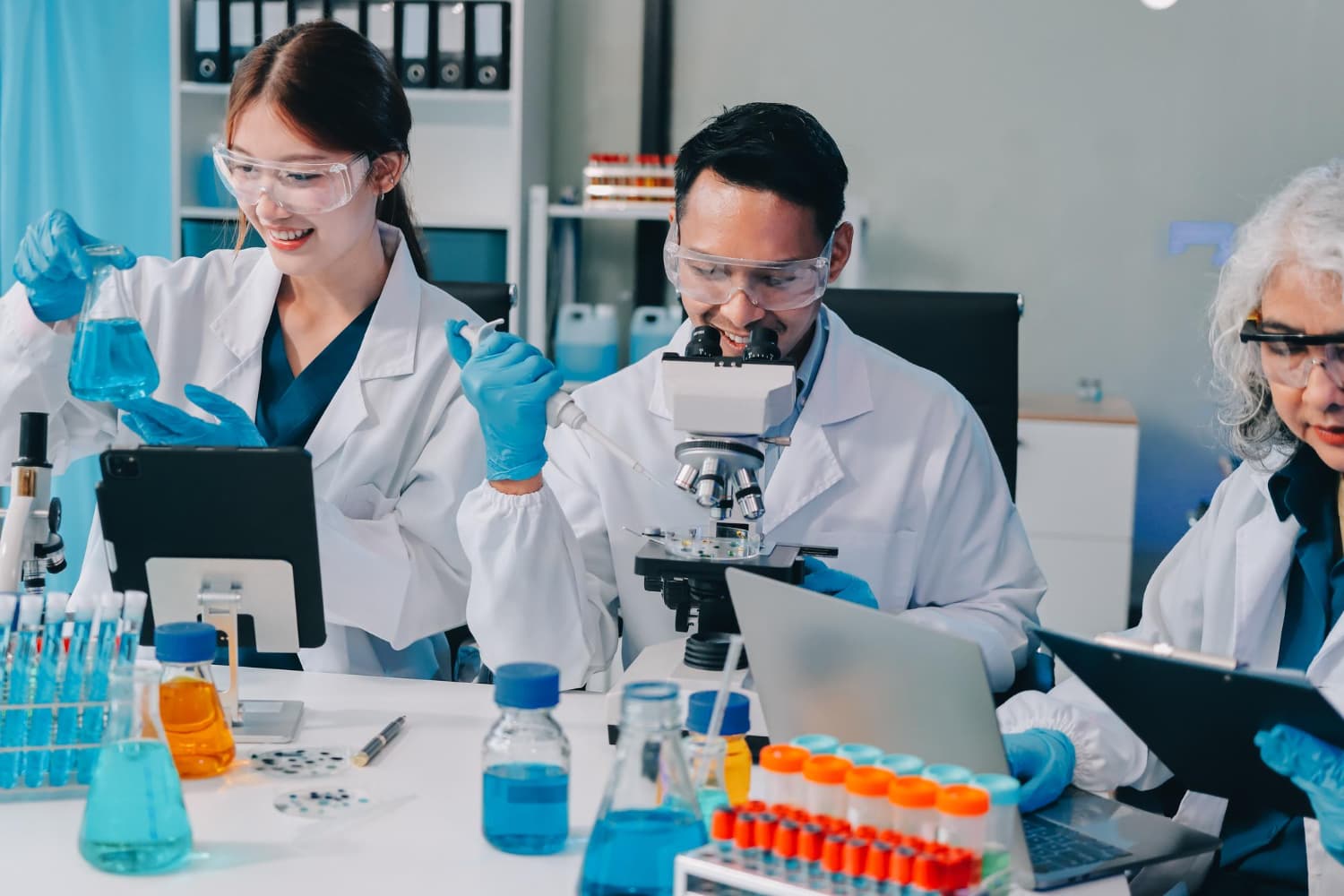 Pharmaceutical and Life Sciences teams using VSM